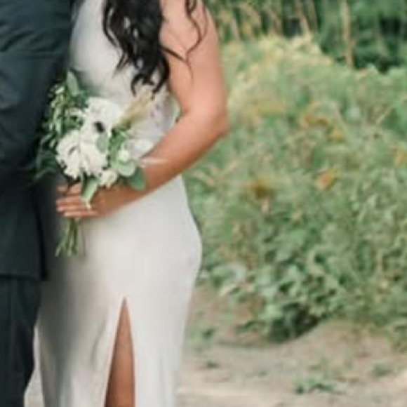 Dynamite RSVP Halter Open Back Maxi Dress - Picture 2 of 3